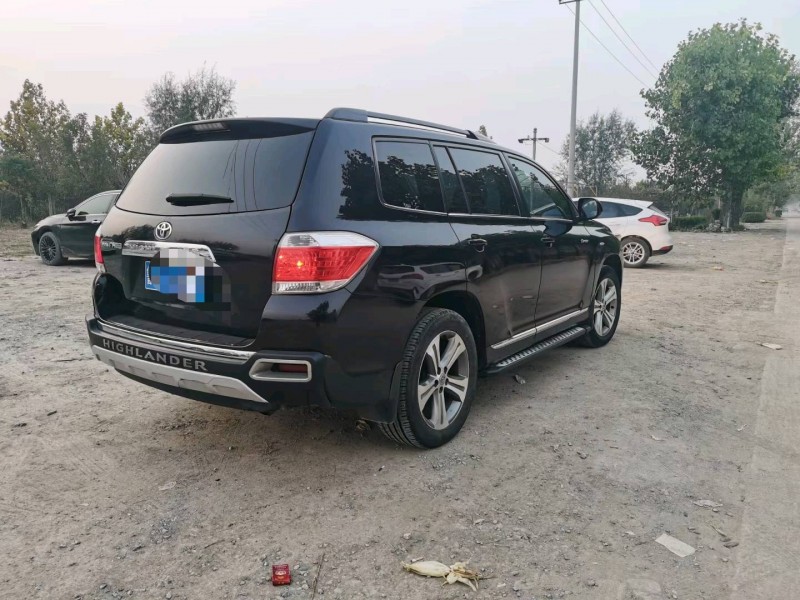 保定14年丰田汉兰达6