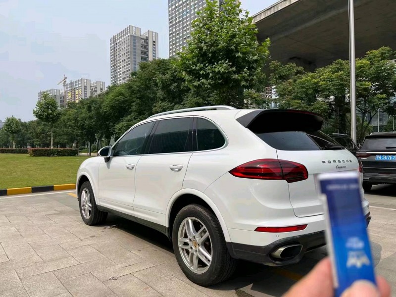 宜昌17年保時捷卡宴4
