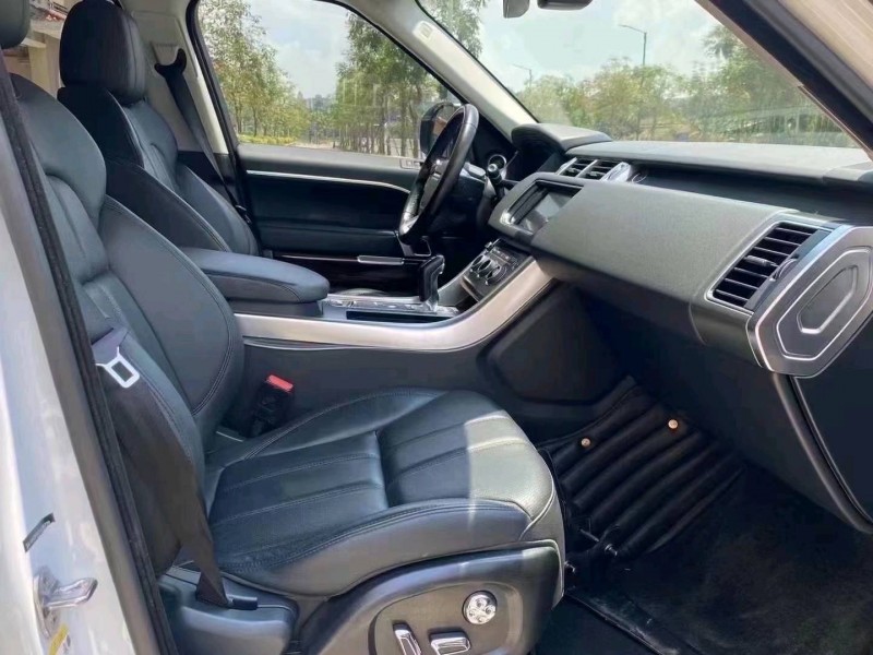 广州16年路虎揽胜运动7