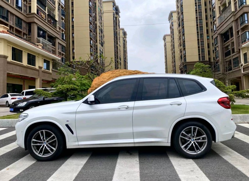 广州19年宝马X34