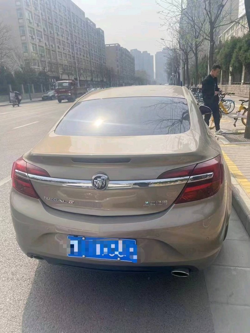 宜春15年别克君威1