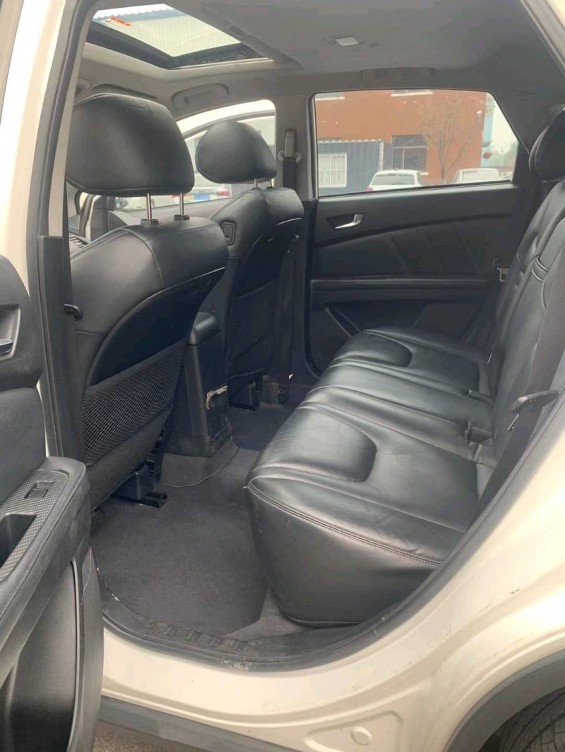 沈阳14年纳智捷优6 SUV3