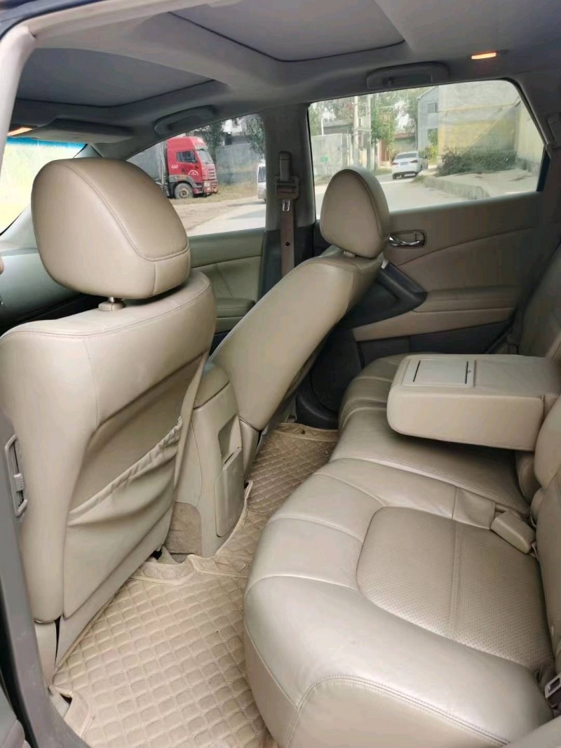 北京11年日产楼兰3