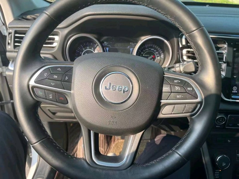 枣庄18年Jeep指挥官3