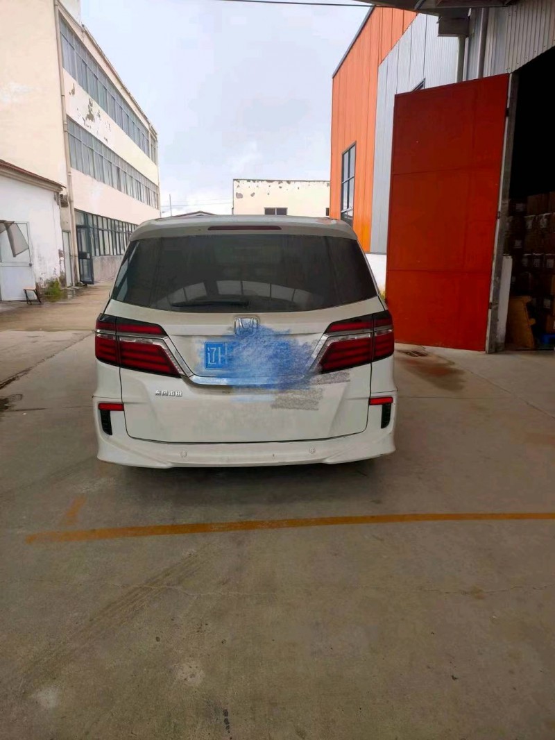 沈阳17年本田艾力绅4