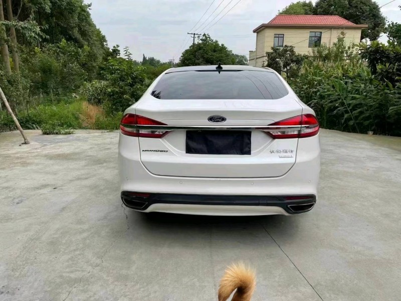 成都17年福特蒙迪欧9