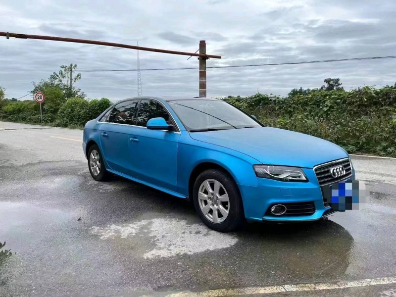 成都12年奥迪A4L3