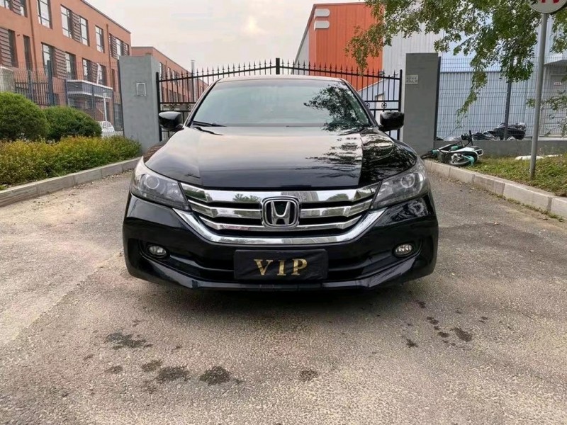 沈阳15年本田雅阁1