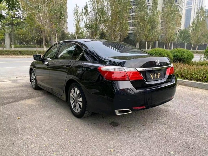 沈阳15年本田雅阁3