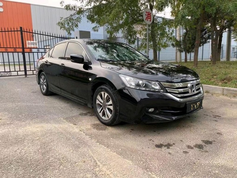 沈阳15年本田雅阁4