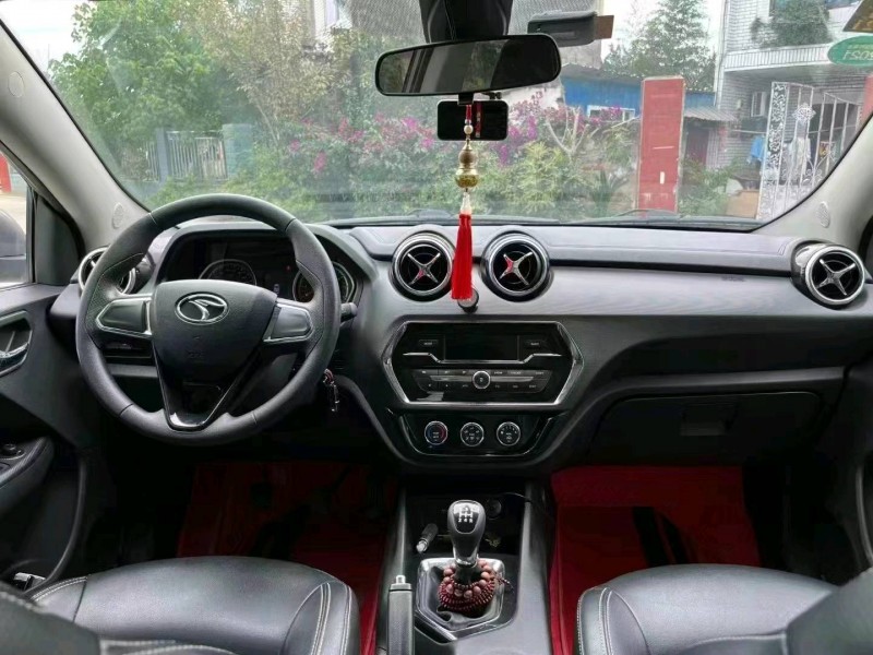 成都19年东南汽车DX38