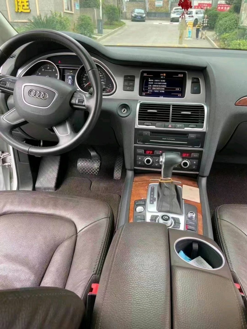 宜春14年奥迪Q75