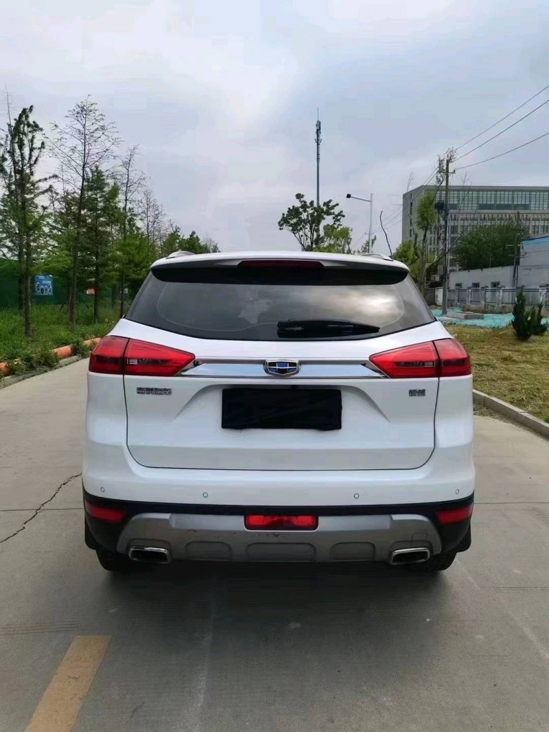 宿迁17年吉利博越9