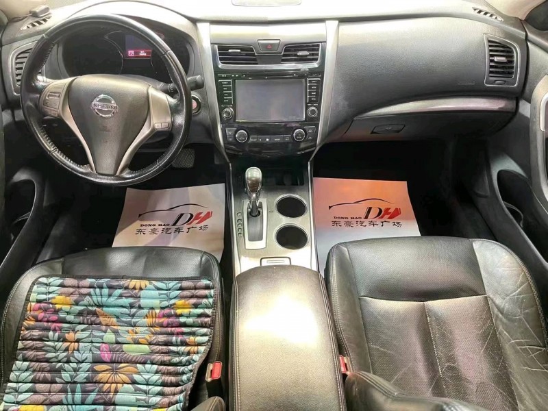 济宁13年日产天籁5