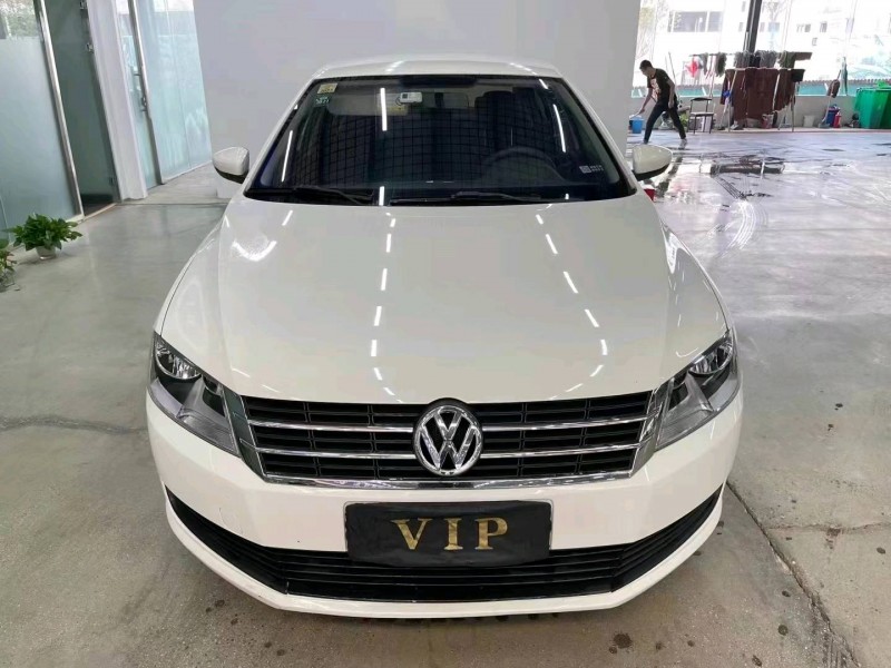 济宁17年大众朗逸1