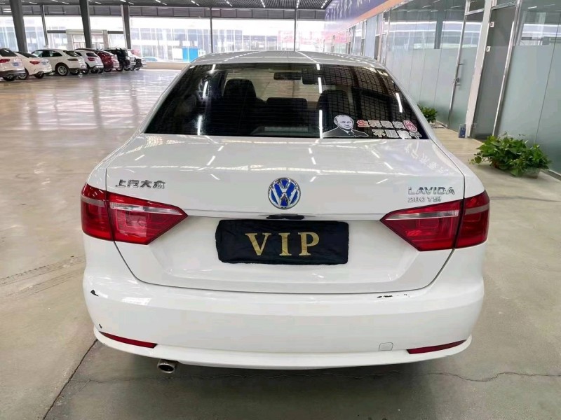 济宁17年大众朗逸9