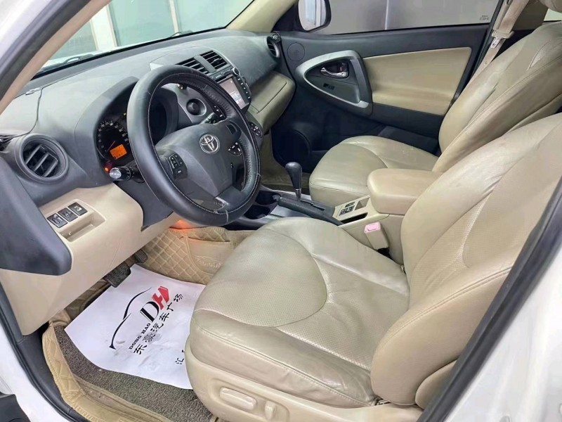 济宁12年丰田RAV4荣放6