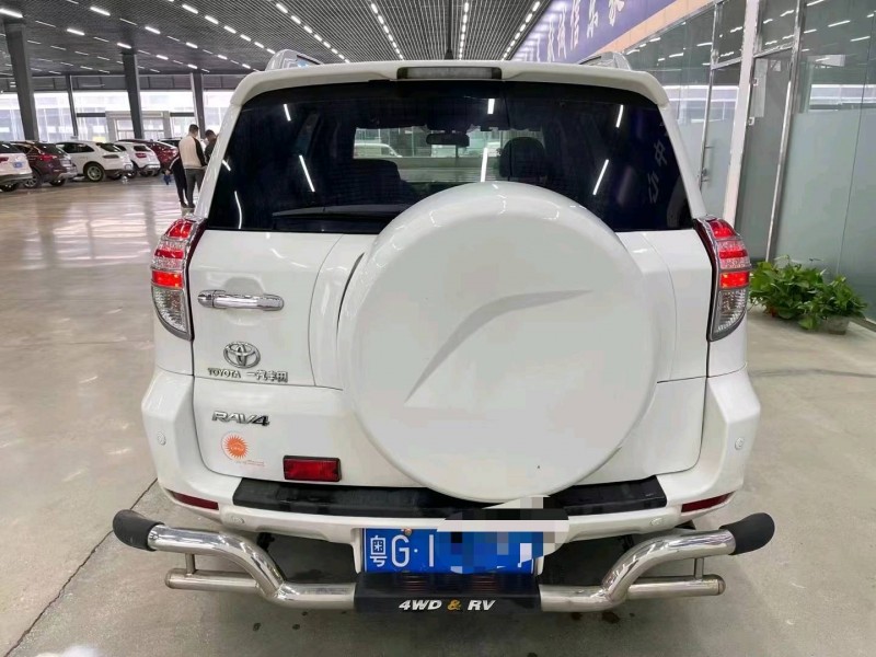 济宁12年丰田RAV4荣放9