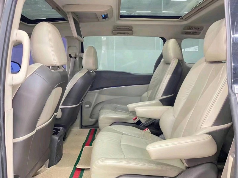 济宁11年别克GL84