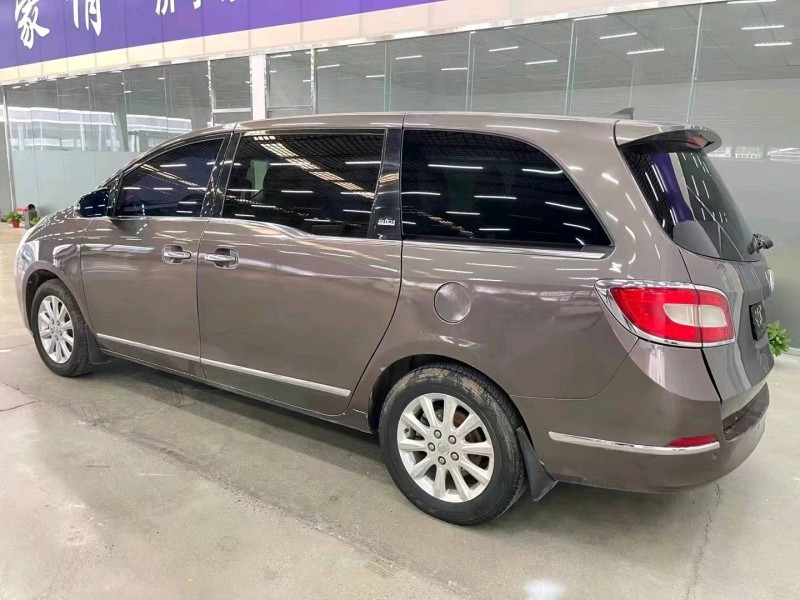 济宁11年别克GL88