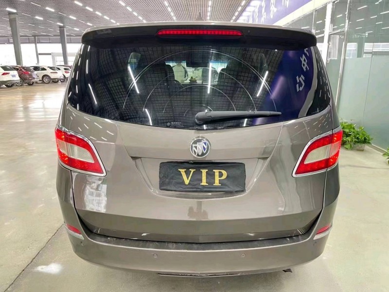 济宁11年别克GL89