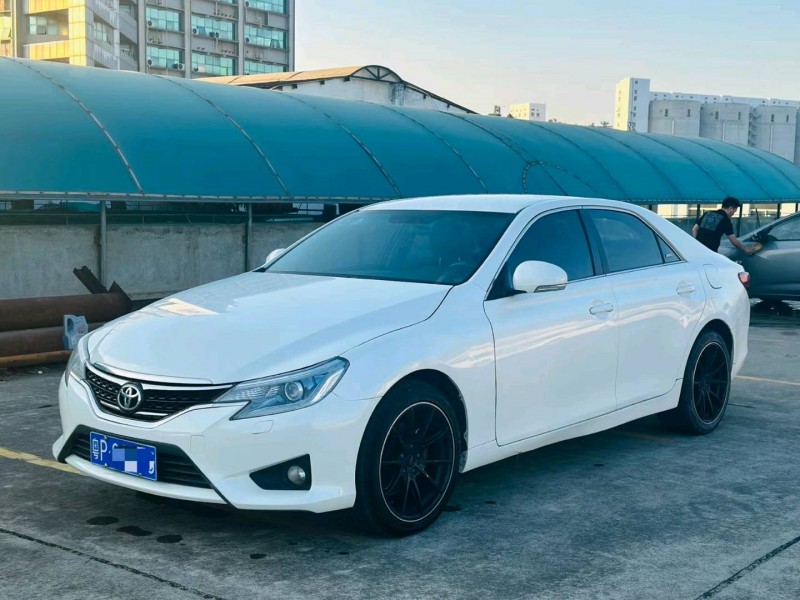 东莞15年丰田锐志2