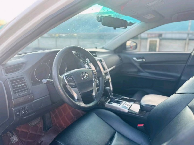 东莞15年丰田锐志4