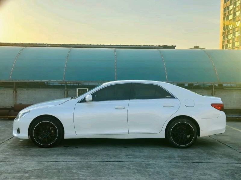 东莞15年丰田锐志7