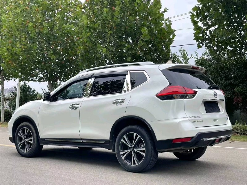 徐州19年日产奇骏7