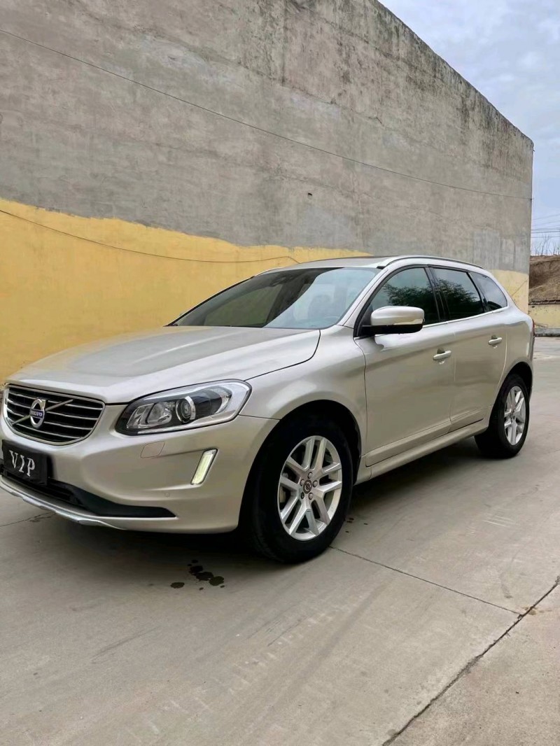 青岛17年沃尔沃XC602