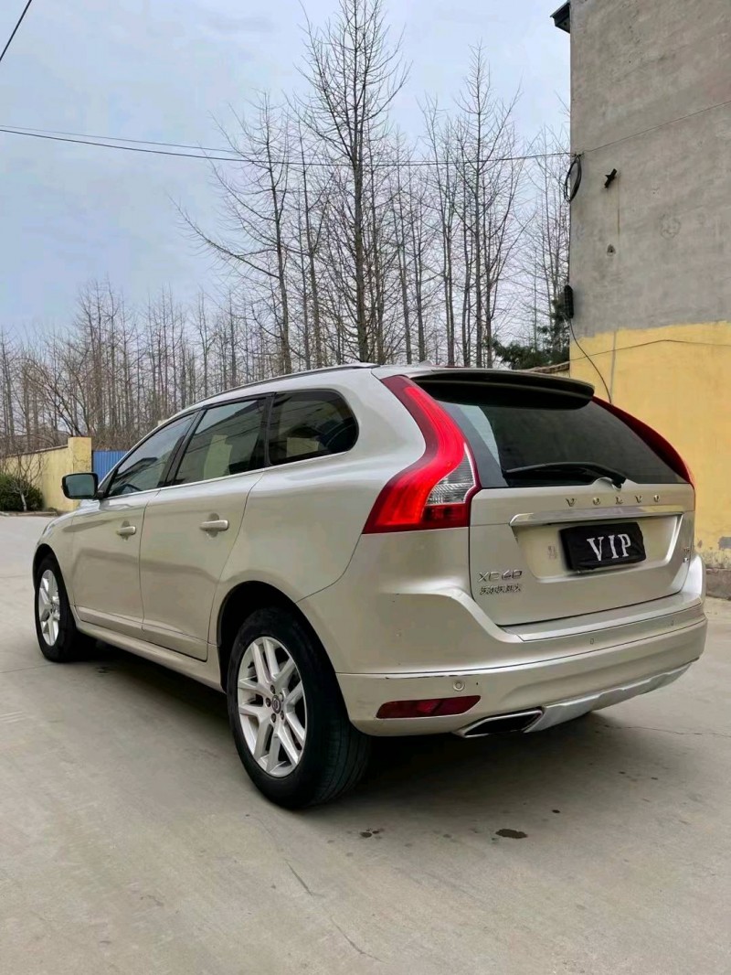 青岛17年沃尔沃XC607