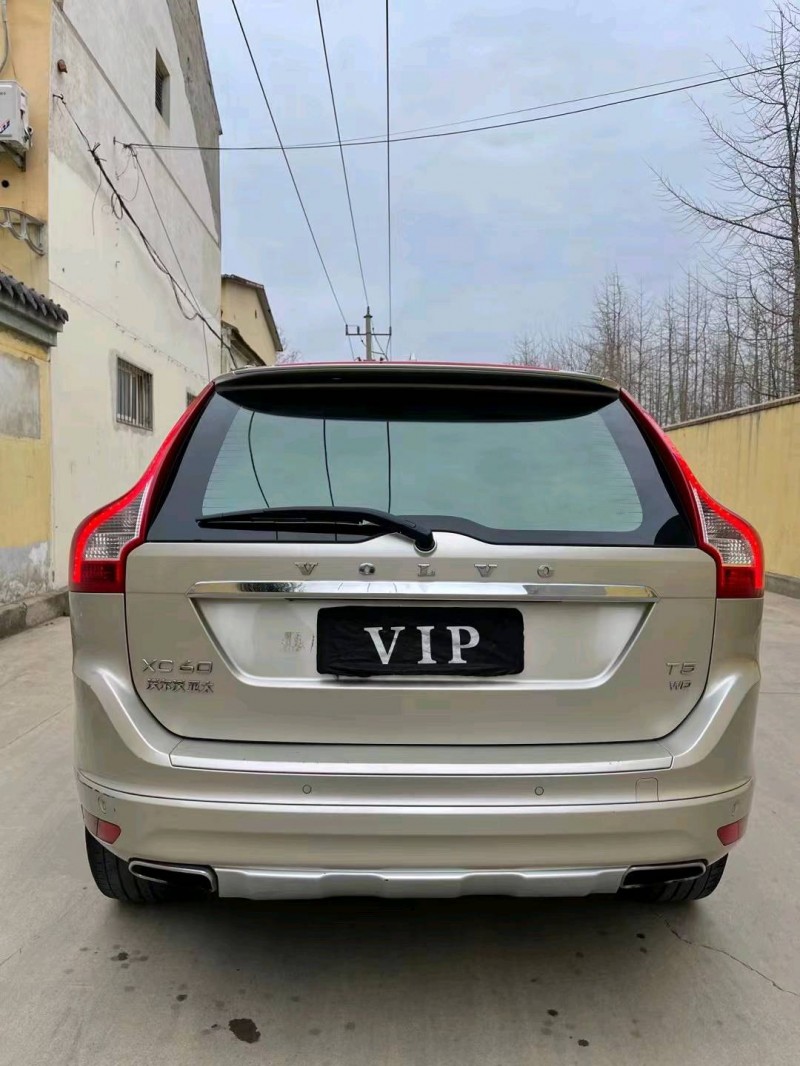 青岛17年沃尔沃XC609