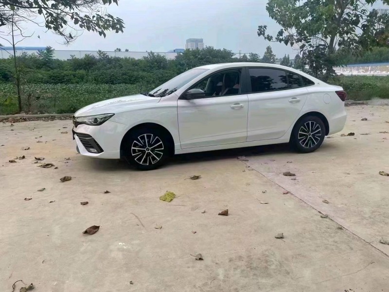 北京22年荣威i53