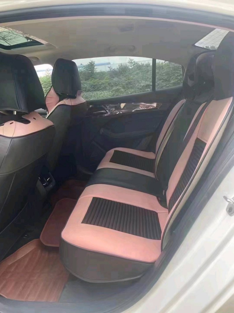 北京22年荣威i56