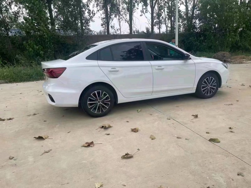 北京22年荣威i58