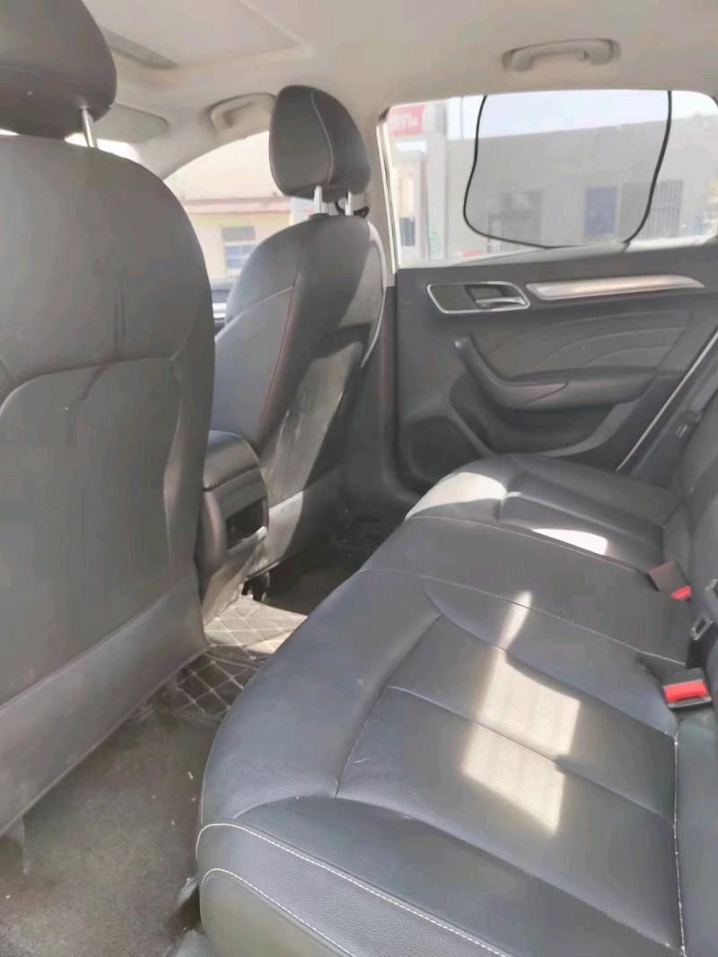 北京19年荣威i66