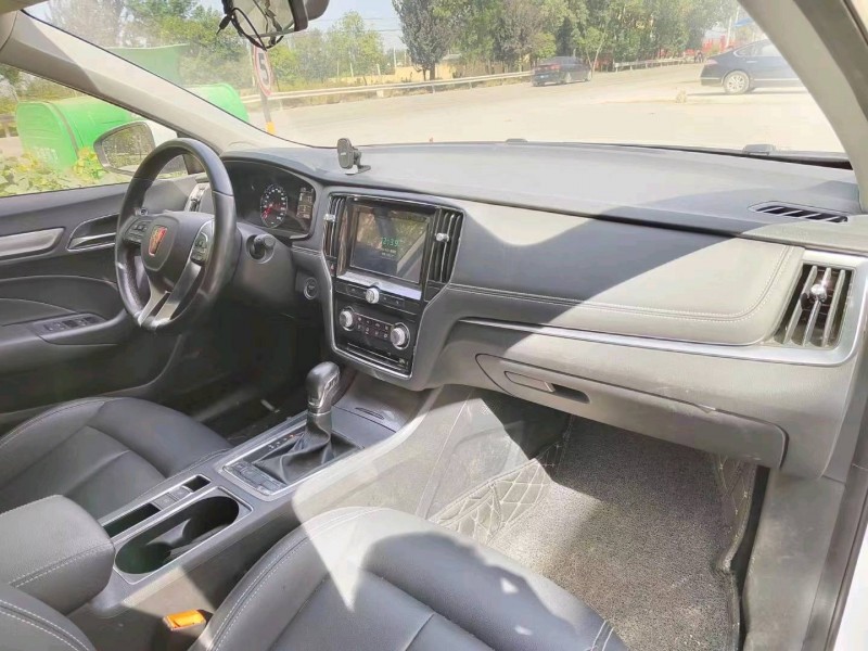 北京19年荣威i67