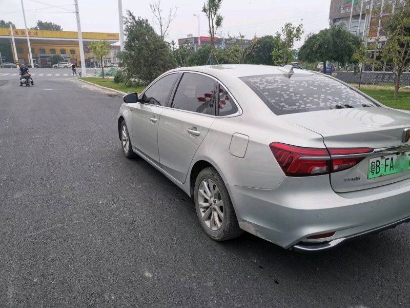 保定19年荣威ei64