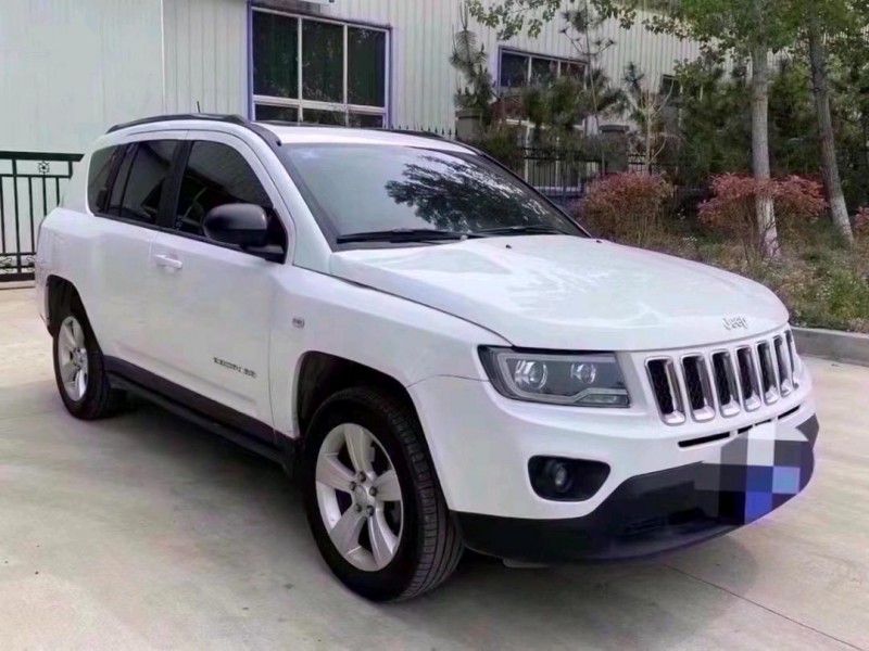 青岛13年Jeep指南者5