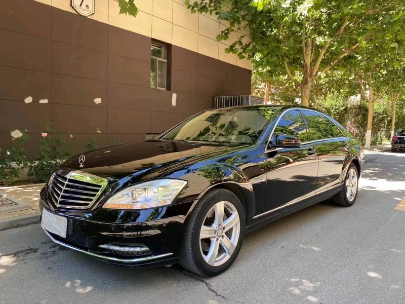 唐山11年奔驰S8