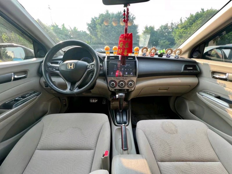 东莞12年本田锋范4