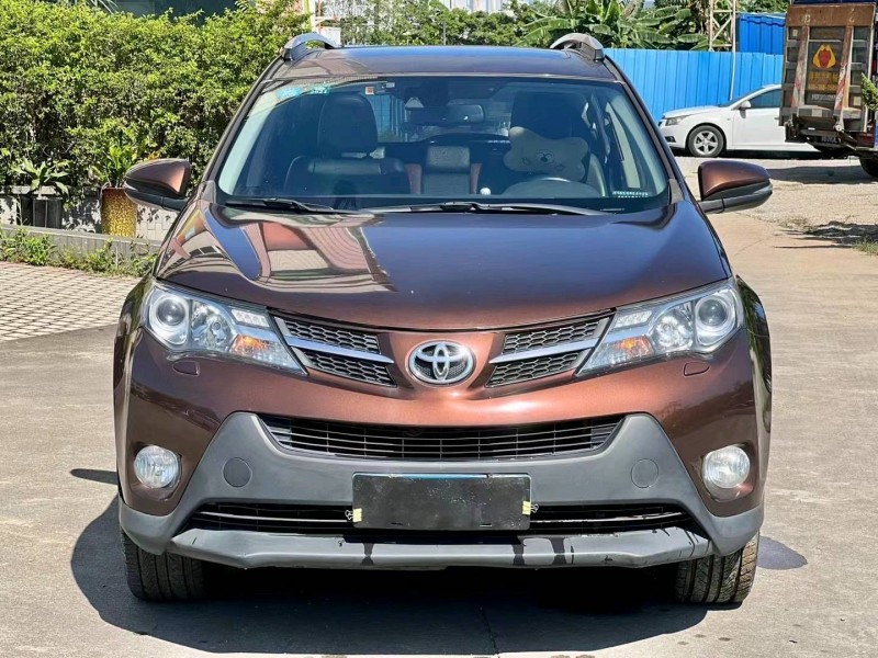 东莞14年丰田RAV49