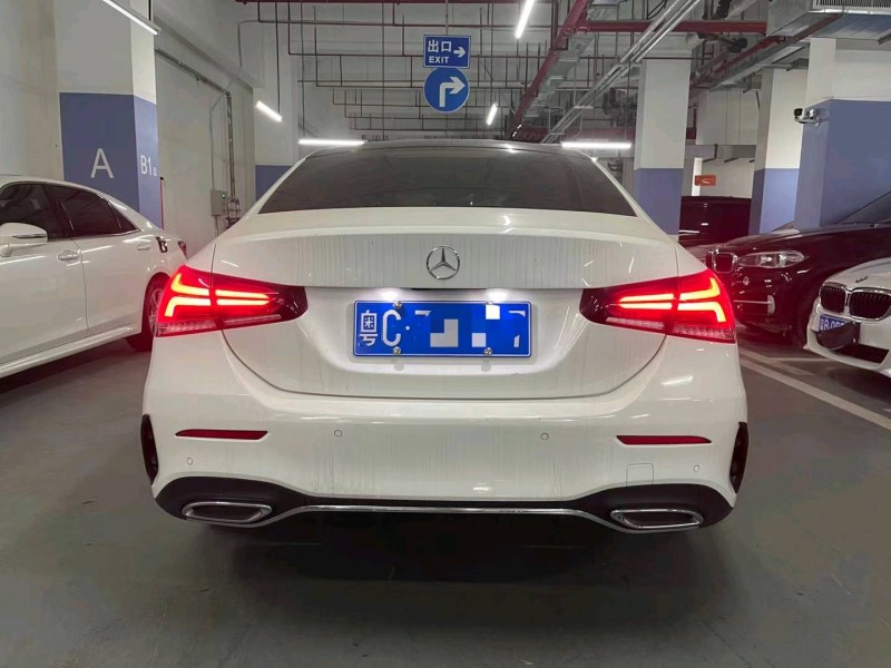 广州21年奔驰A9