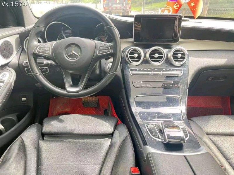 广州19年奔驰GLC3