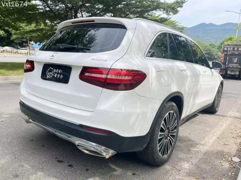 广州19年奔驰GLC7