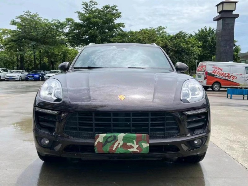 東莞17年保時捷Macan1