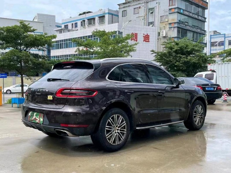 东莞17年保时捷Macan8