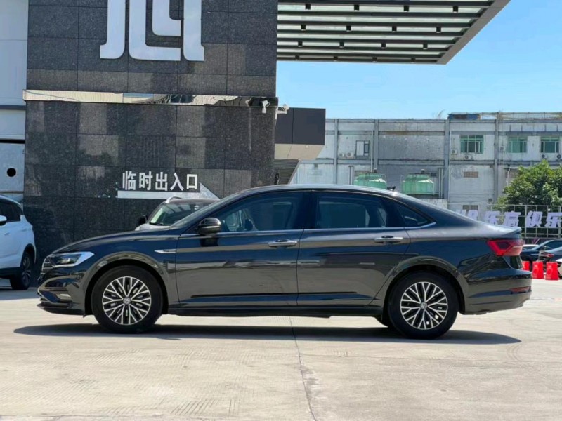 东莞21年大众速腾4