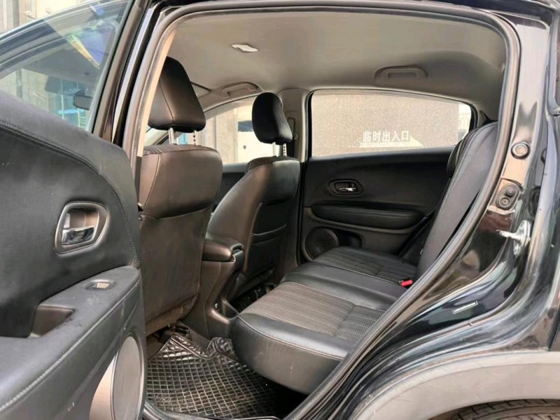 东莞15年本田缤智5