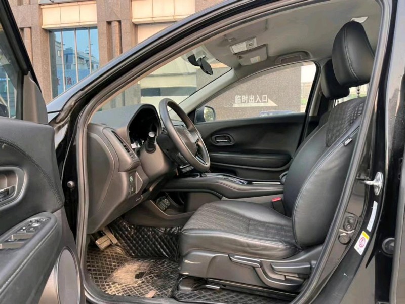 东莞15年本田缤智6